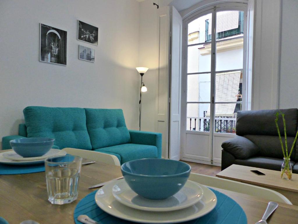 Too Many Apartsimagen principal