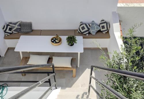 ImagenRenovated townhouse San Roque 91 2