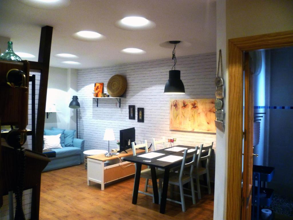 Logrocity Corazon de Logroño Parking privado gratisimagen principal