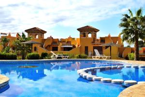 ImagenApartamento con hermoso jardín y AC 4