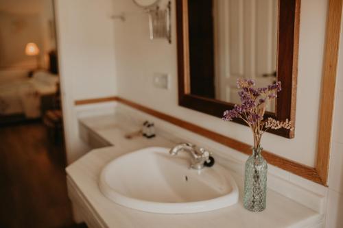 ImagenHotel Posada de Valdezufre 2