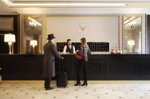 ImagenEl Avenida Palace 2