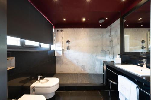 ImagenCatalonia Port 2