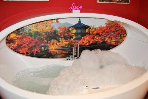 ImagenAPARTAMENTO DELUXE CON JACUZZI LOVE FOR TWO 1