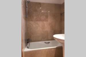 ImagenAtocha- Museo del Prado- Museo Reina Sofia 3