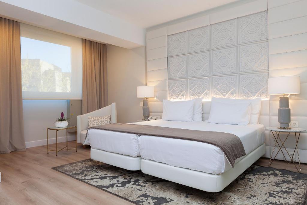 Hotel Tres Reyes Pamplonaimagen principal