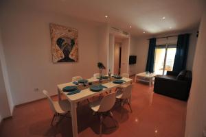 ImagenAtico Terrazas vistas Piscinas Parking 2 baños 3