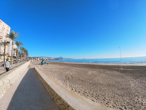 ImagenApartamento urb 1 linea playa muchavista 1