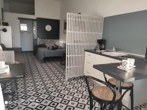 ImagenSunrise Estudio Zebra, con vistas mar y jardin 3