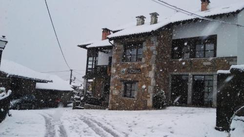 ImagenApartamentos Rurales El Collaín de Campiellos 1