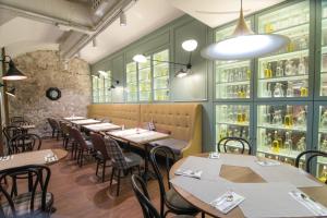 ImagenPetit Palace Boqueria Garden 6