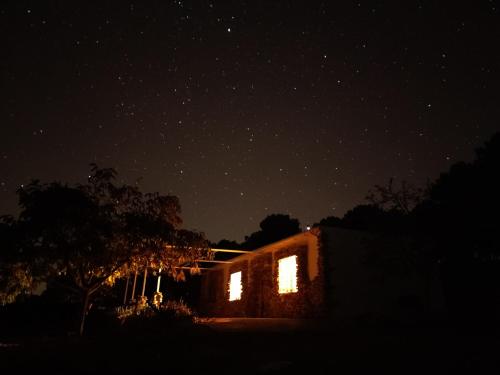 ImagenEsencia Lodge - luxurious off-grid cabin retreat 1