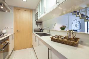 ImagenMy Space Barcelona Pool Garden Apartments 4