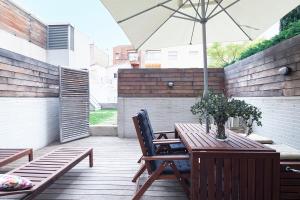 ImagenMy Space Barcelona Pool Garden Apartments 6