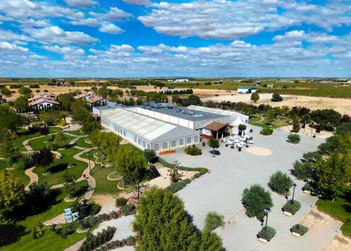 ImagenHotel Encinar Bungalows-Restaurante 2