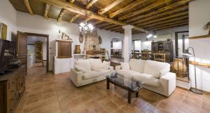 ImagenGran Casa Con Pisina Privada Gimnasio Y Ping Pong 5