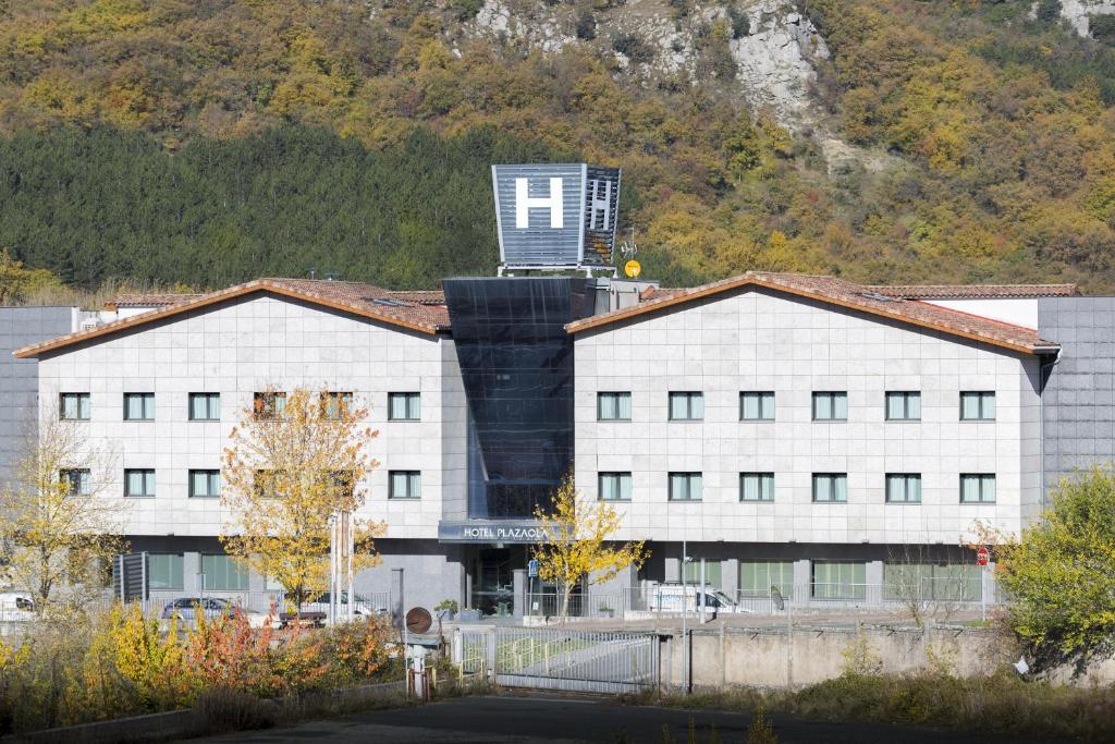 Hotel Plazaolaimagen principal