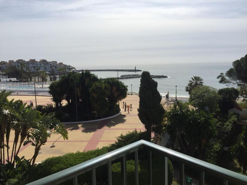 Impresionante Loft En Puerto Banus A Pie De Playaimagen principal