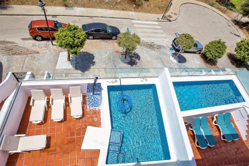ImagenLuxury Apartments & Holiday Homes with Private Pool 1