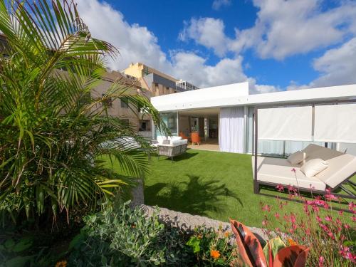 ImagenHotel emblemático Hi Suites 1