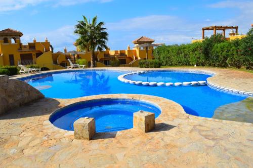 ImagenApartamento con hermoso jardín y AC 2