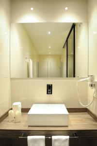 ImagenAir Rooms Madrid Airport By Premium Traveller 3