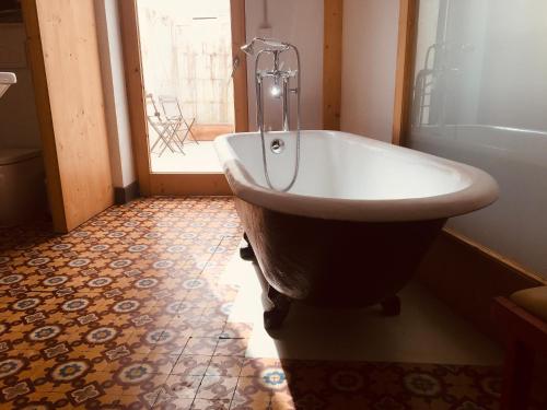 ImagenHotel Hevresac Singular & Small 1