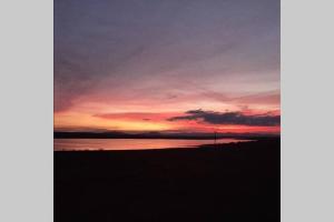 ImagenCasita de campo con vistas a una laguna 6