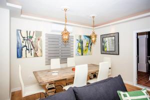 ImagenLuxury Apartments & Holiday Homes with Private Pool 4