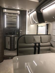 ImagenPrachtige mobilhome in Spanje te huur, staat klaar aan de luchthaven van Alicante 4