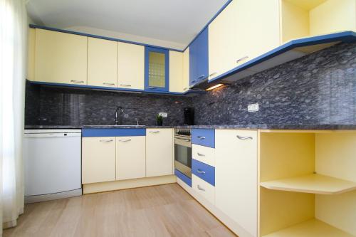 ImagenPortmarina Planet Costa Dorada 2