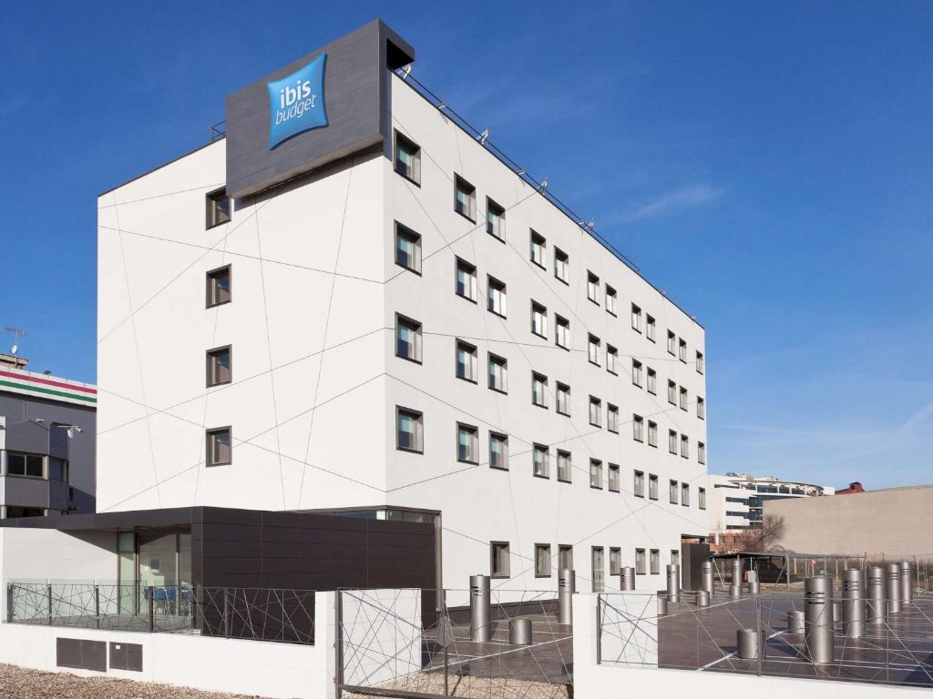 Ibis Budget Madrid Vallecasimagen principal
