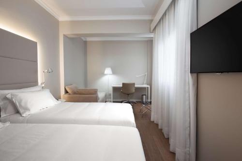 ImagenNH Las Palmas Playa las Canteras 2