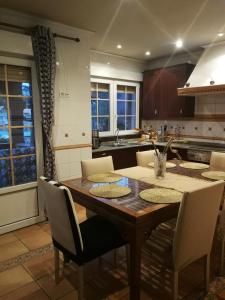 Imagenpiso chalet en playa samil 8