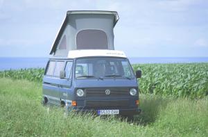 ImagenGemütlicher Volkswagen T3 Van in Nordspanien 5