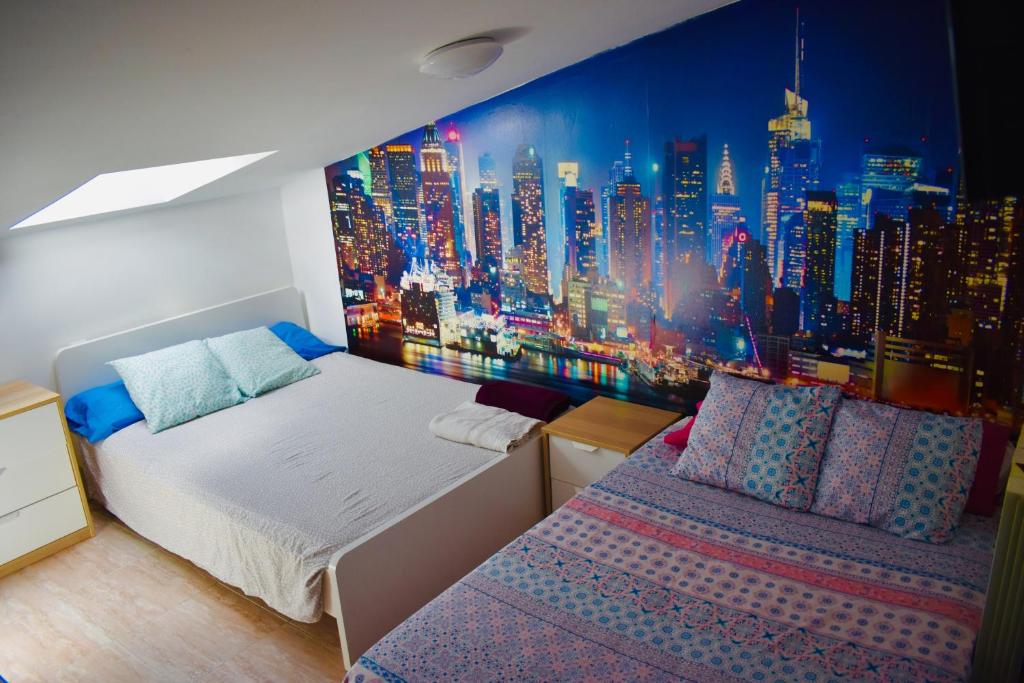 ¡PRECIOSO ATICO EN LA PLAZA MAYOR!imagen principal