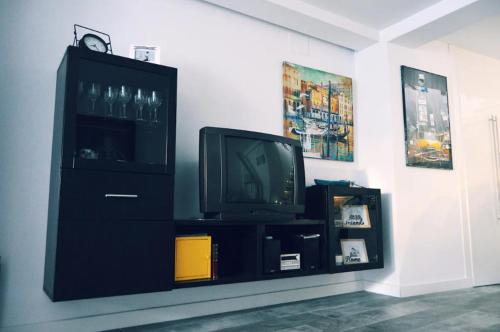 ImagenHouse with one bedroom in Riogordo, with wonderful mountain view, private pool and furnished garden 1