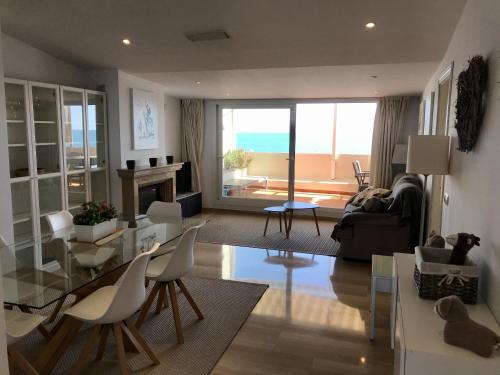 ImagenHomeAbroad Apartments - Ático Deluxe Fuengirola 2