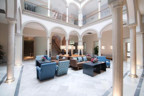 ImagenPetit Palace Marques Santa Ana 2