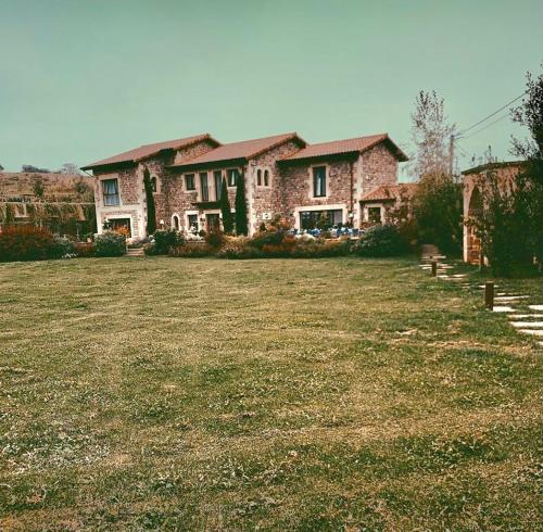 ImagenLa Fuentona de Santillana 1