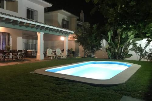 ImagenChalet con Piscina al lado de la Playa 1