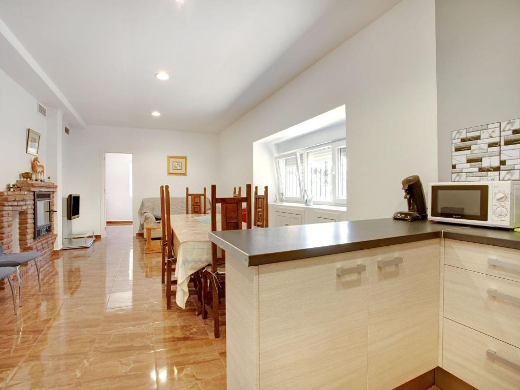 Sun-kissed Holiday Home in Cogollos de Guadix near Centreimagen principal