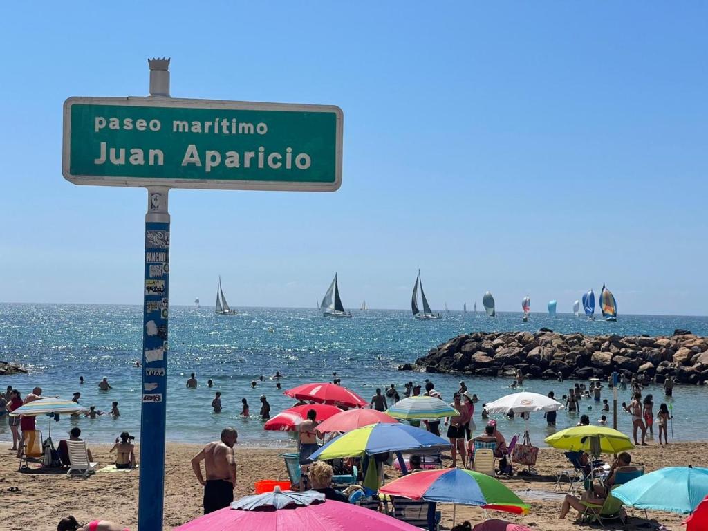 Primera linea playa Del Curaimagen principal