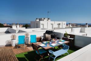 ImagenNEW APARTMENT WITH BIG TERRACE 9 Min WALK TO BEACH 6 MIN SUPERMARKET 6