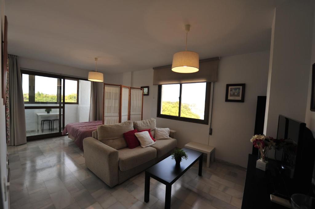 Atico Vistahermosa Piscinas vista Bahíaimagen principal