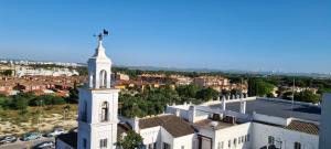 ImagenAtico Vistahermosa Piscinas vista Bahía 4