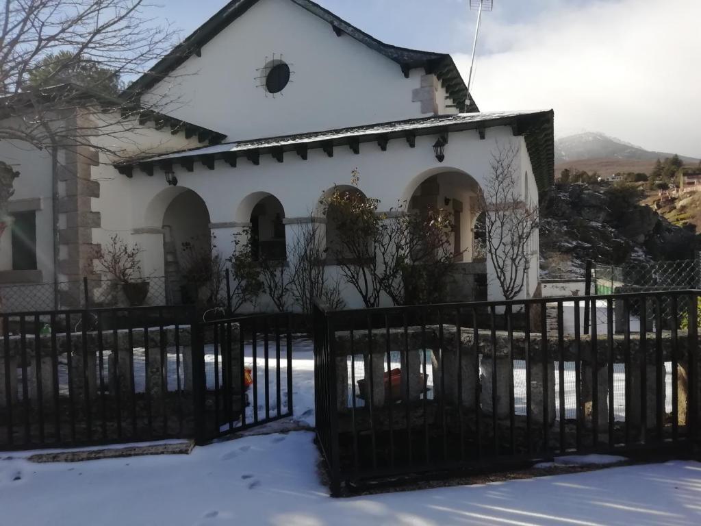 Casa rural en parque natural con vistas espectacularesimagen principal