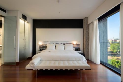 ImagenHilton Madrid Airport 2