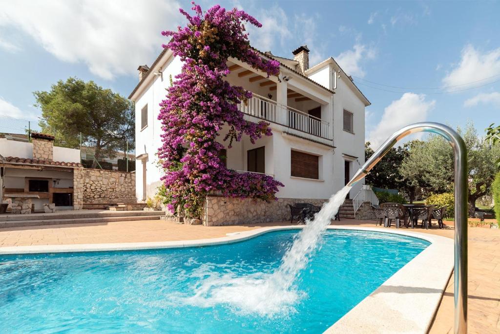 CAL VIVES junto a Sitgesimagen principal