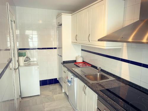 ImagenFantastic 3-Bedroom Holiday Home including Tennis and Pool Near Golf Course 2